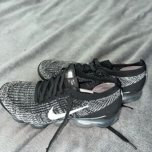 Nike- Air VaporMax Flyknit